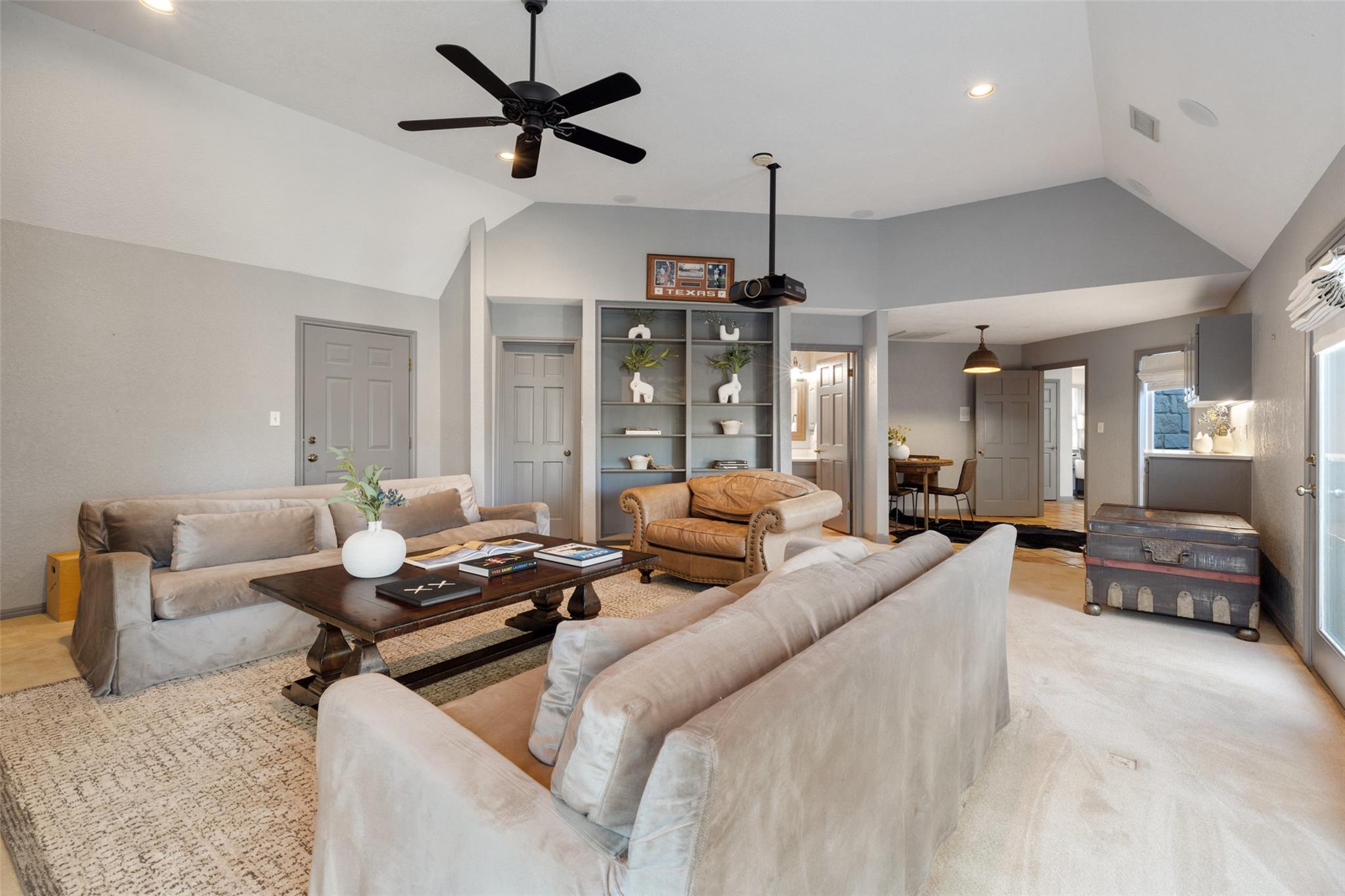 222 Winn Valley Dr, Wimberley, TX 78676