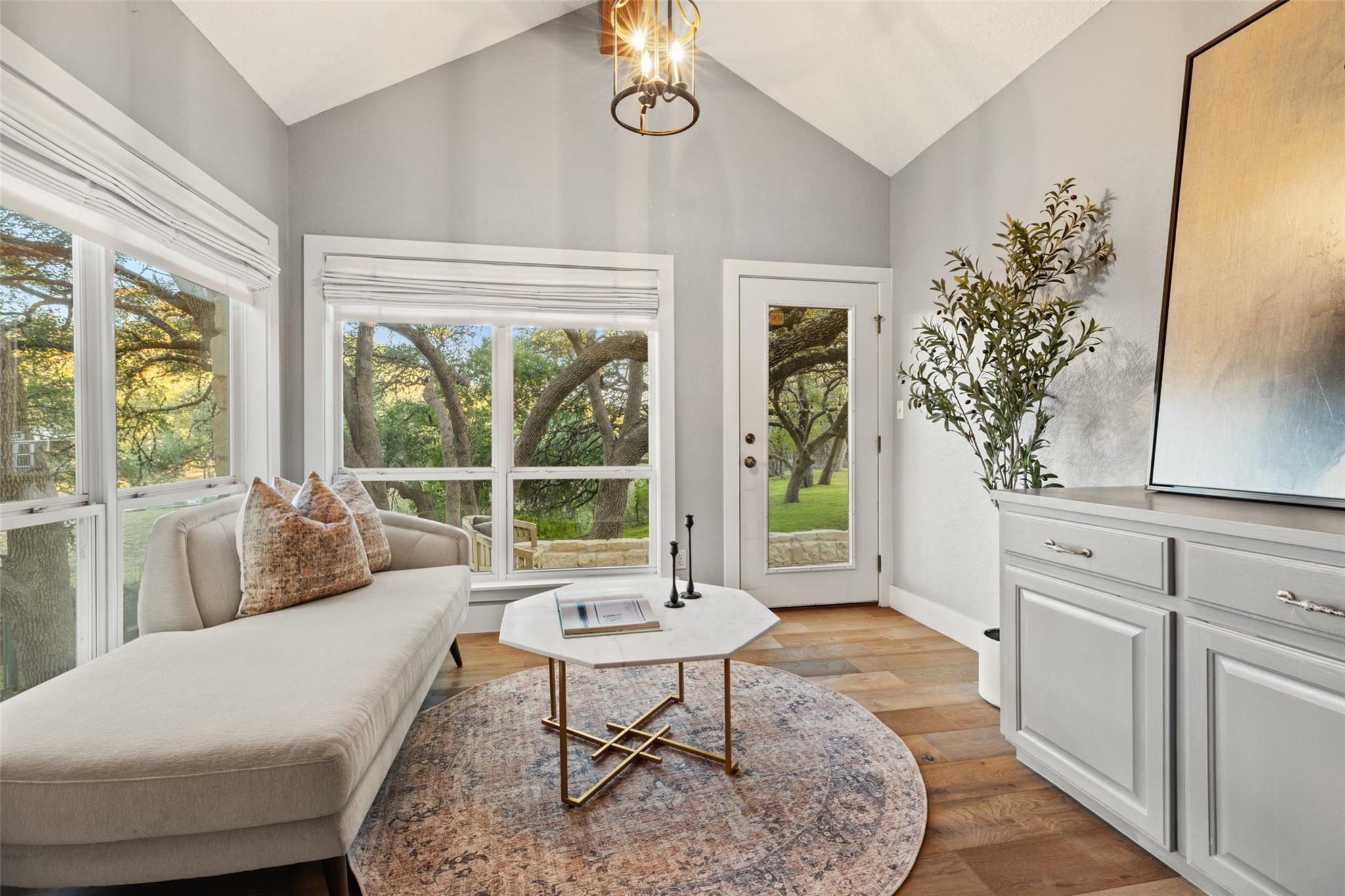 222 Winn Valley Dr, Wimberley, TX 78676