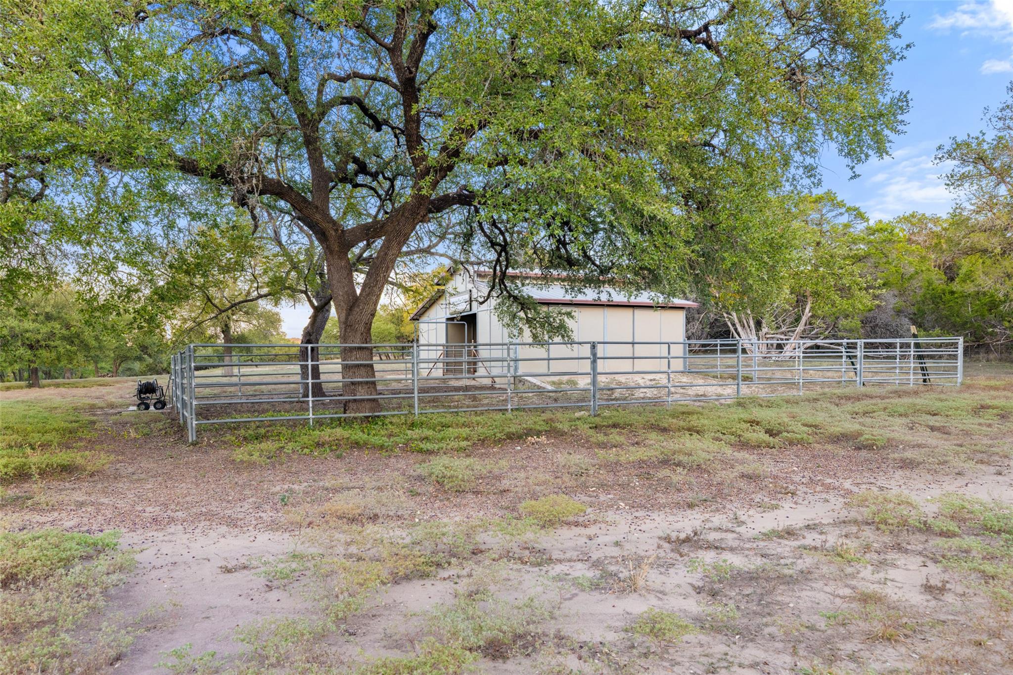 222 Winn Valley Dr, Wimberley, TX 78676
