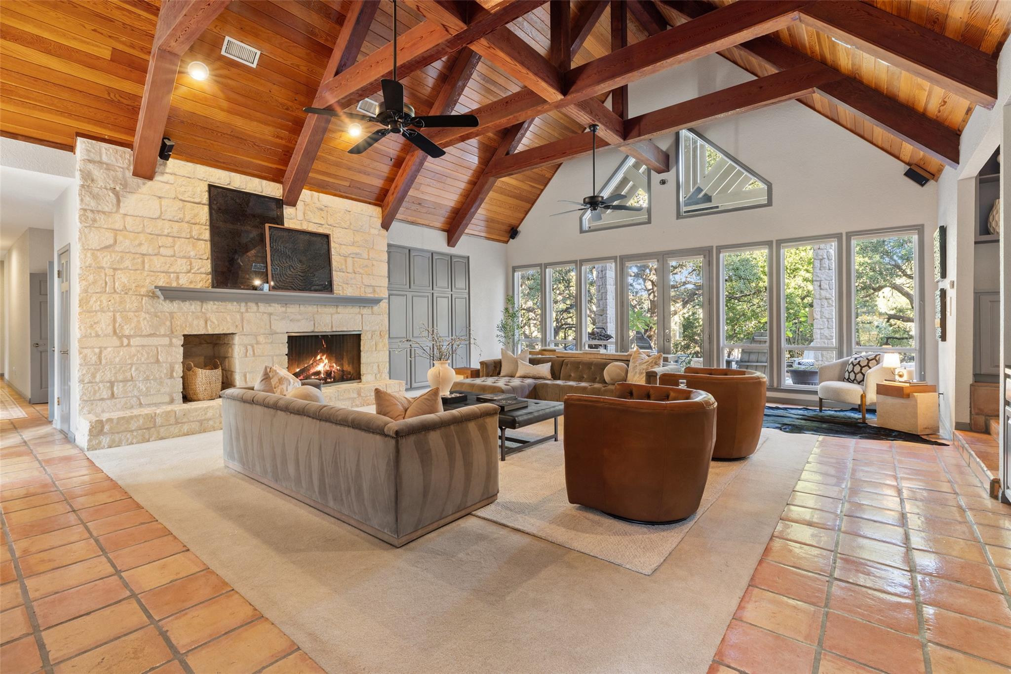 222 Winn Valley Dr, Wimberley, TX 78676