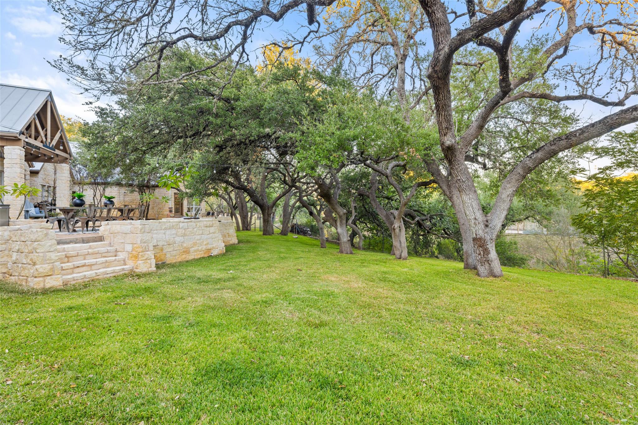 222 Winn Valley Dr, Wimberley, TX 78676