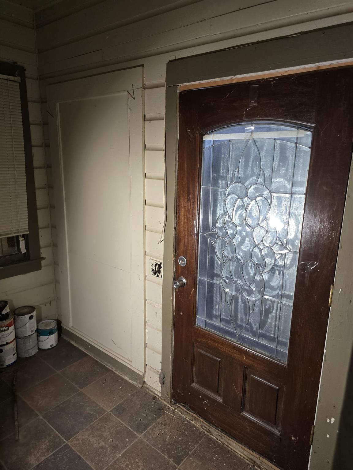 914 Porter & 901 W 5th, Taylor, TX 76574