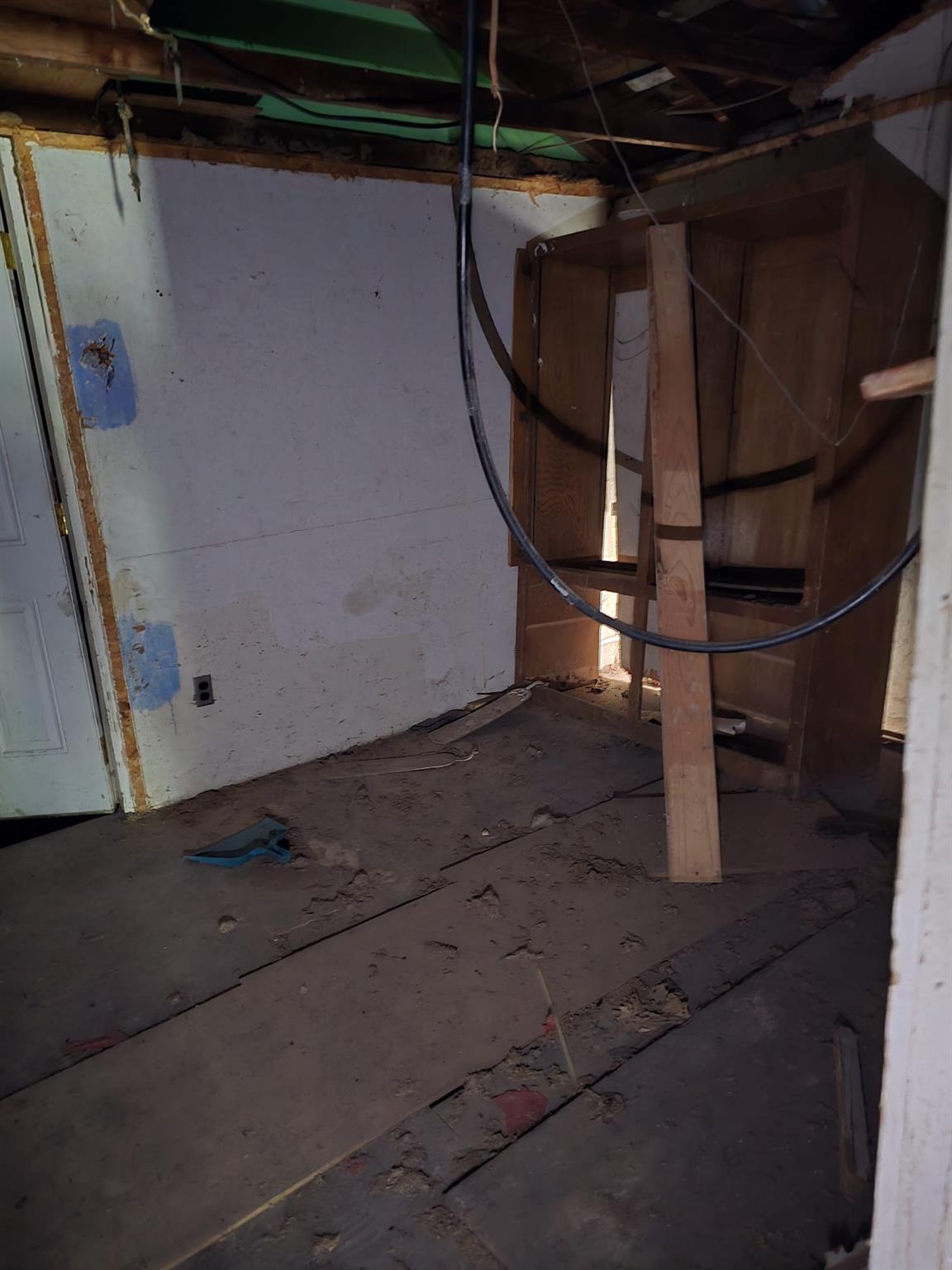 914 Porter & 901 W 5th, Taylor, TX 76574