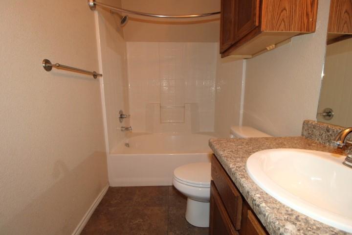 911 Brookview Dr, Copperas Cove, TX 76522