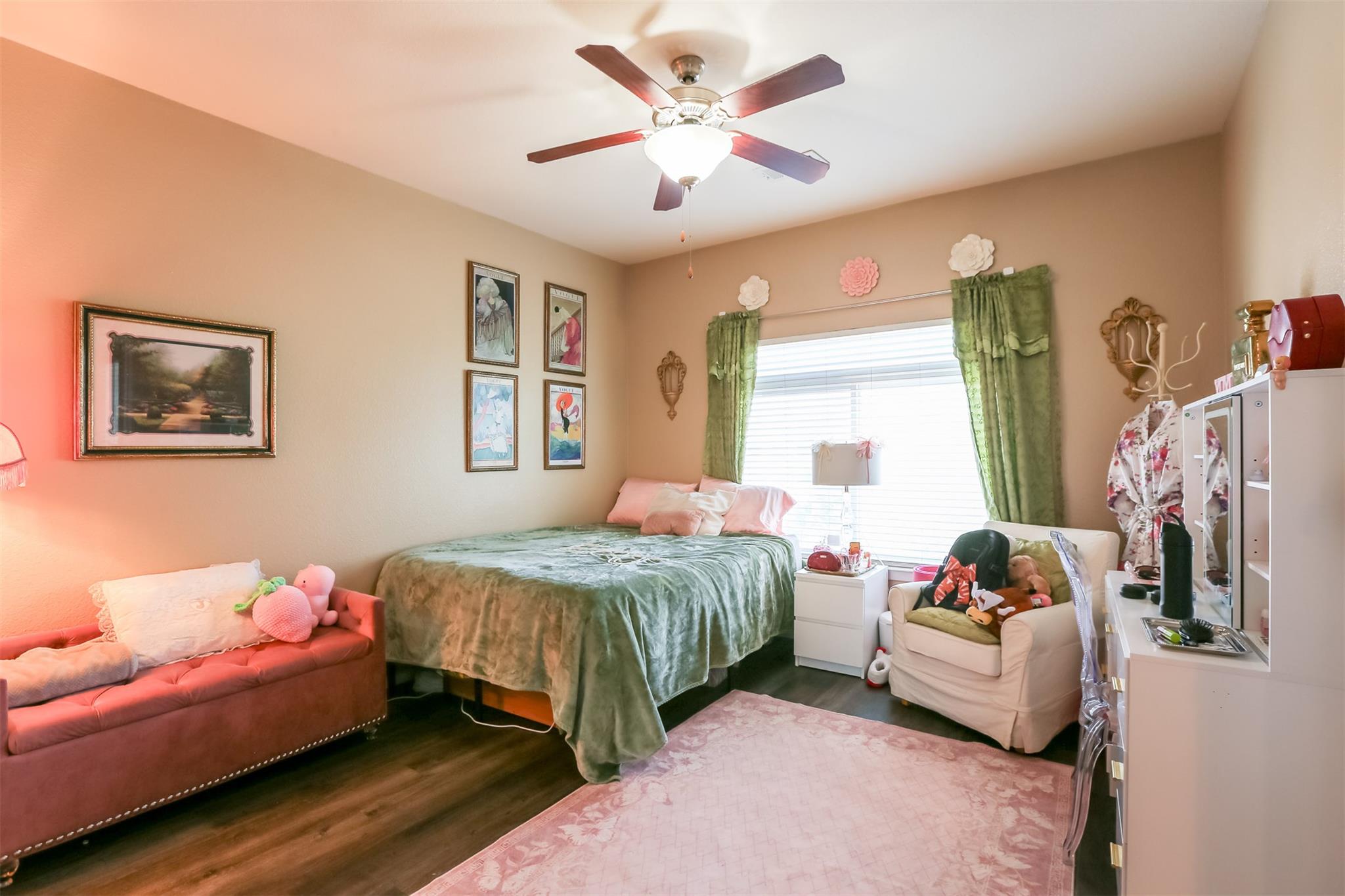 910 W 25th St # 408, Austin, TX 78705