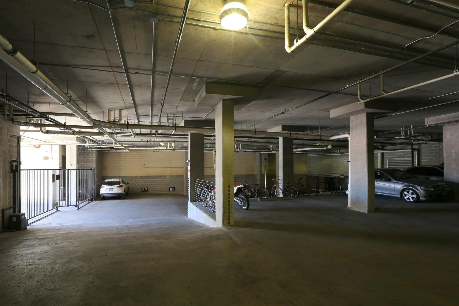 910 W 25th St # 408, Austin, TX 78705