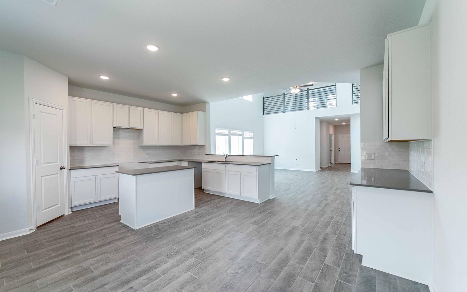 1216 Sweden, Seguin, TX 78155