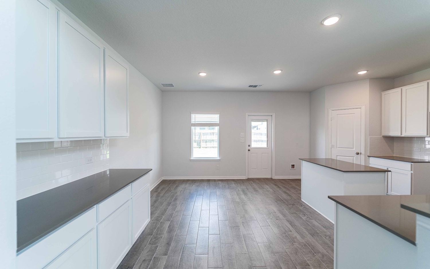 1216 Sweden, Seguin, TX 78155