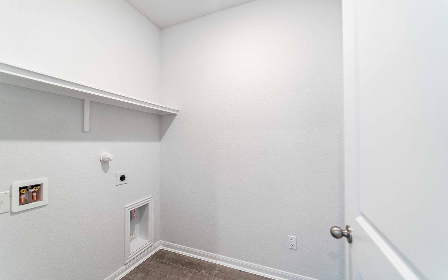 1216 Sweden, Seguin, TX 78155