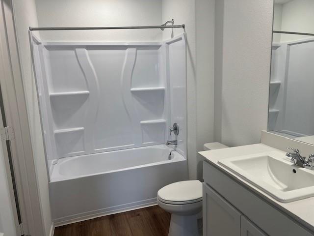 2215 Cyclone Dr, Lockhart, TX 78644