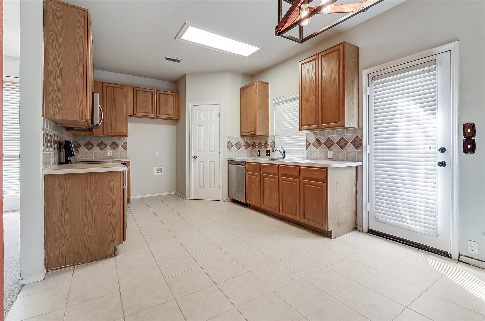 11125 Visa Rose Dr, Austin, TX 78748