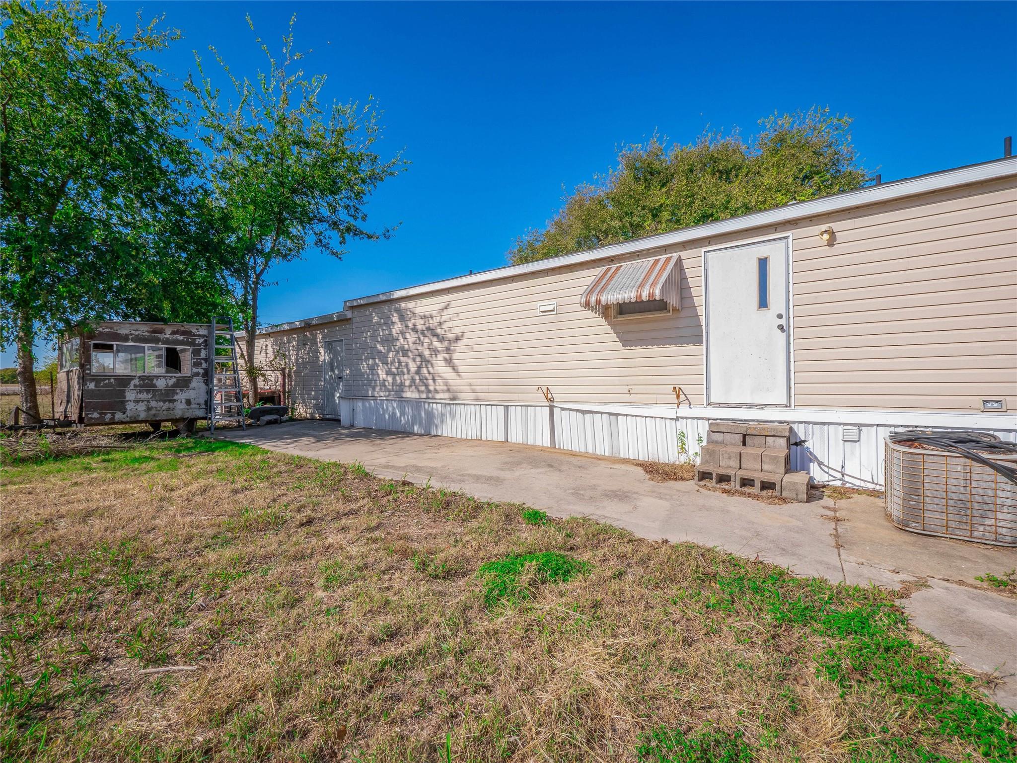 15881 Willow Grove Rd, Moody, TX 76557