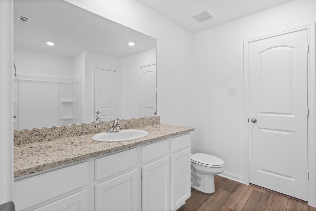 105 Morrison Dr, Jarrell, TX 76537