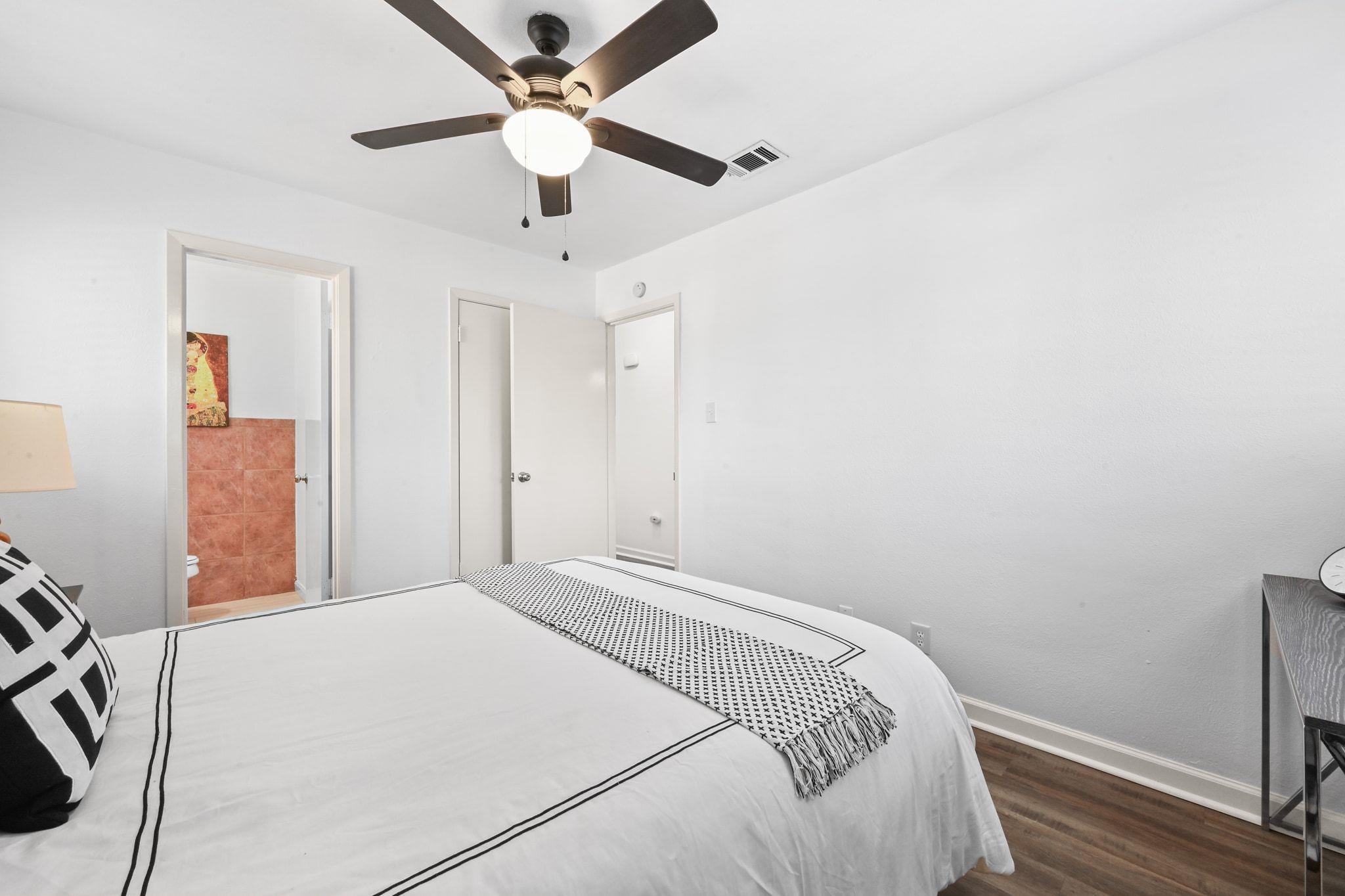 5904 Garden Oaks Dr, Austin, TX 78745