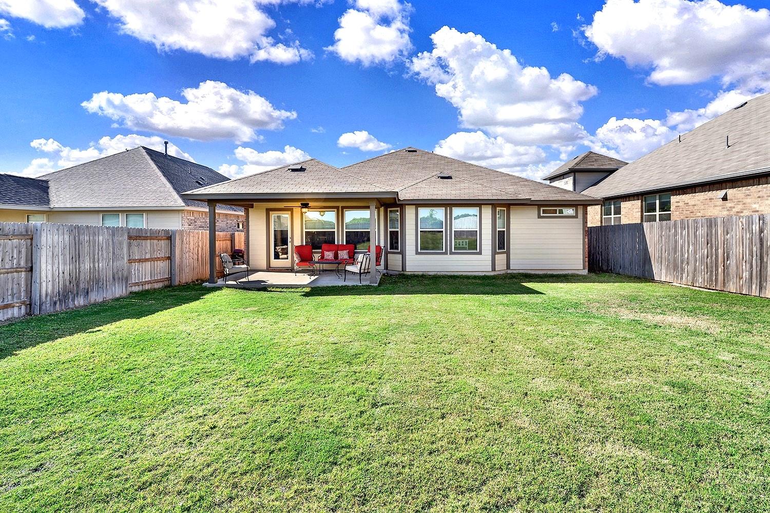 116 Alba Ave, San Marcos, TX 78666