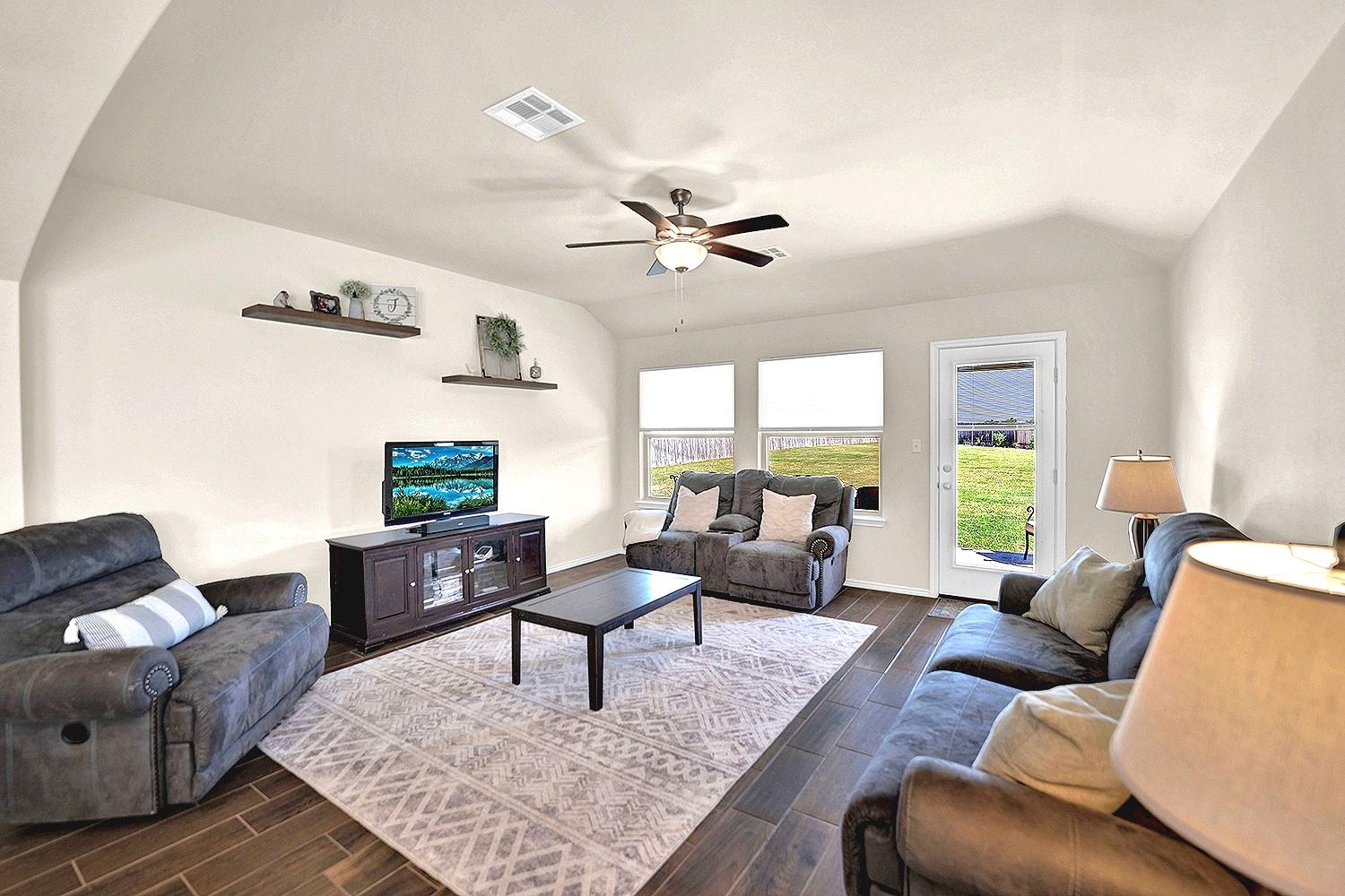 116 Alba Ave, San Marcos, TX 78666