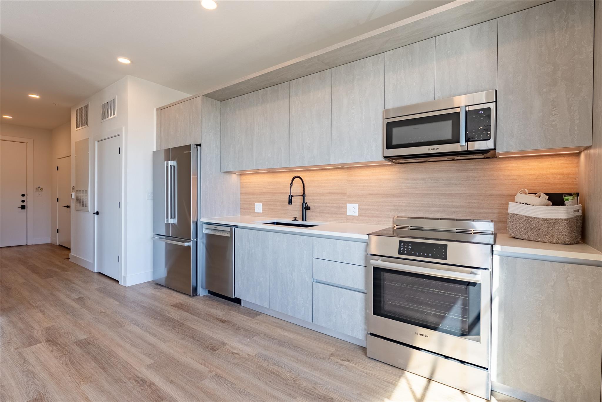 4315 S Congress Ave # 504, Austin, TX 78745