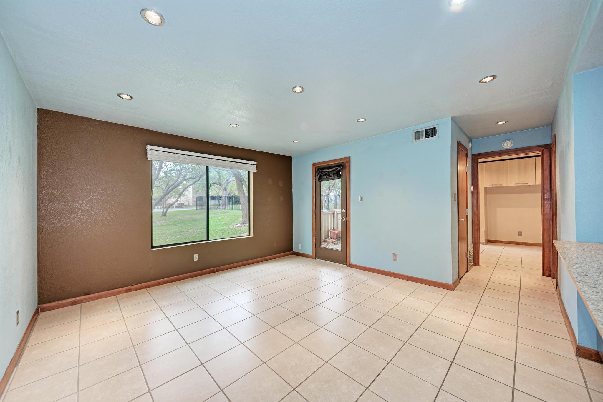 8210 Bent Tree Rd # 138, Austin, TX 78759