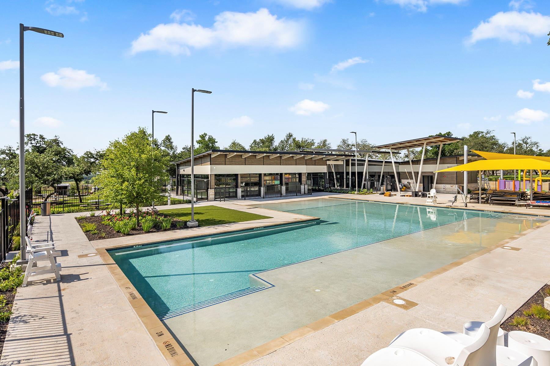 129 Morrison Dr, Jarrell, TX 76537