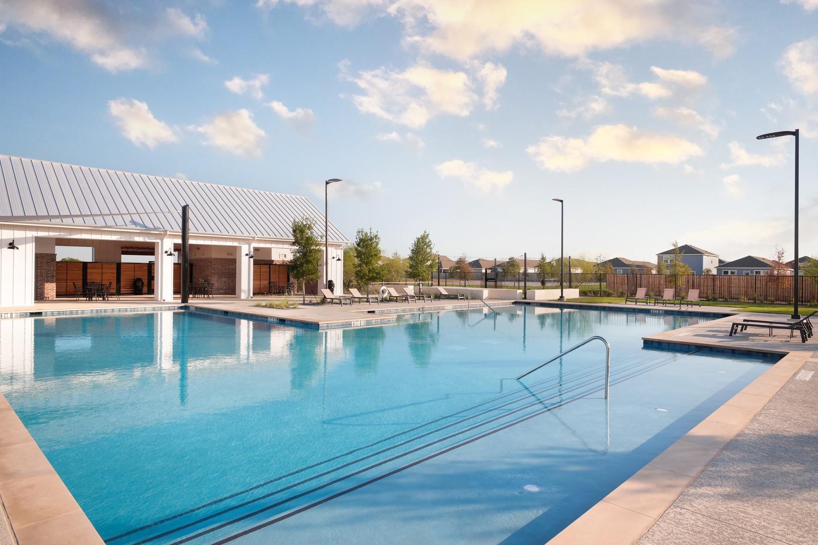 348 Jade St, Maxwell, TX 78656