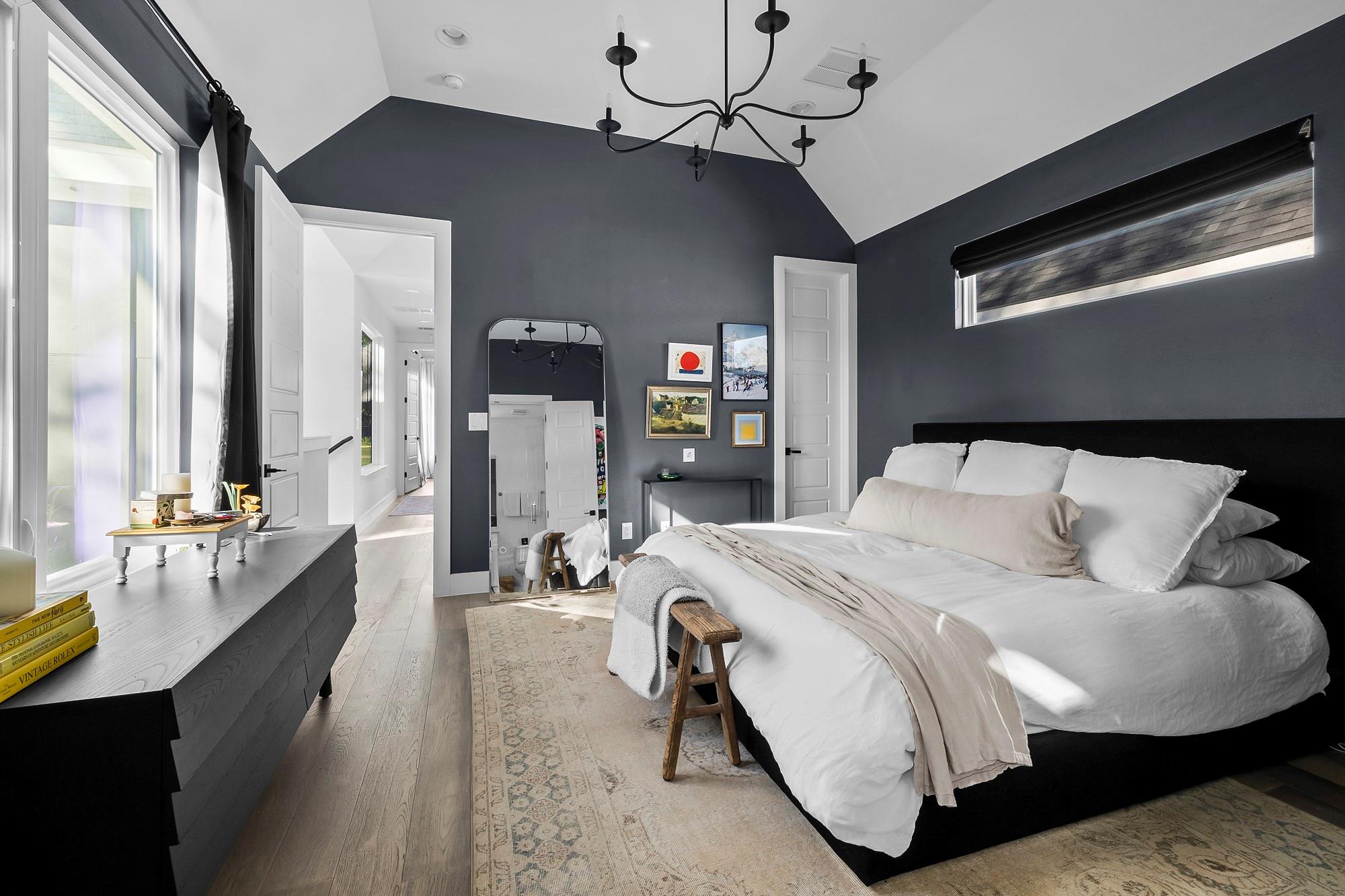 404 Powell Cir # B, Austin, TX 78704