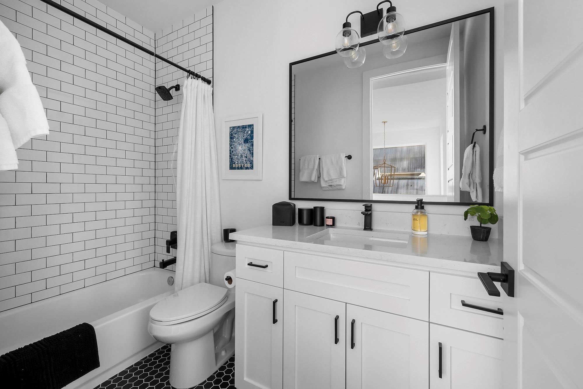 404 Powell Cir # B, Austin, TX 78704