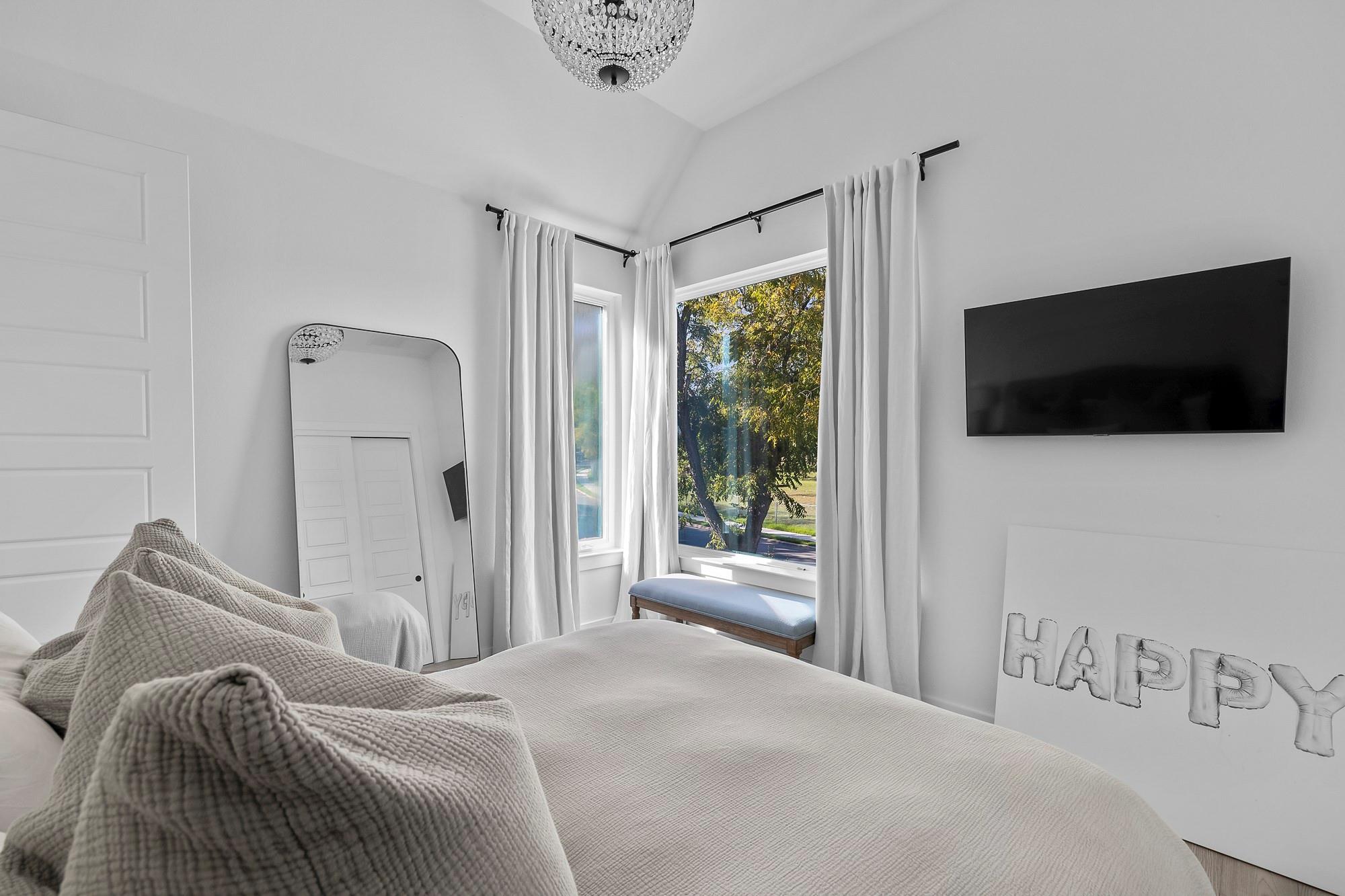 404 Powell Cir # B, Austin, TX 78704