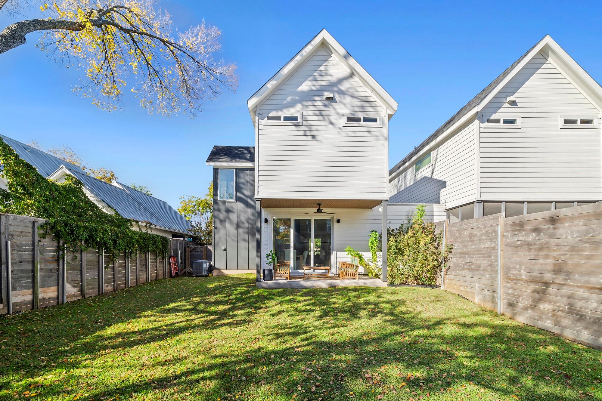 404 Powell Cir # B, Austin, TX 78704