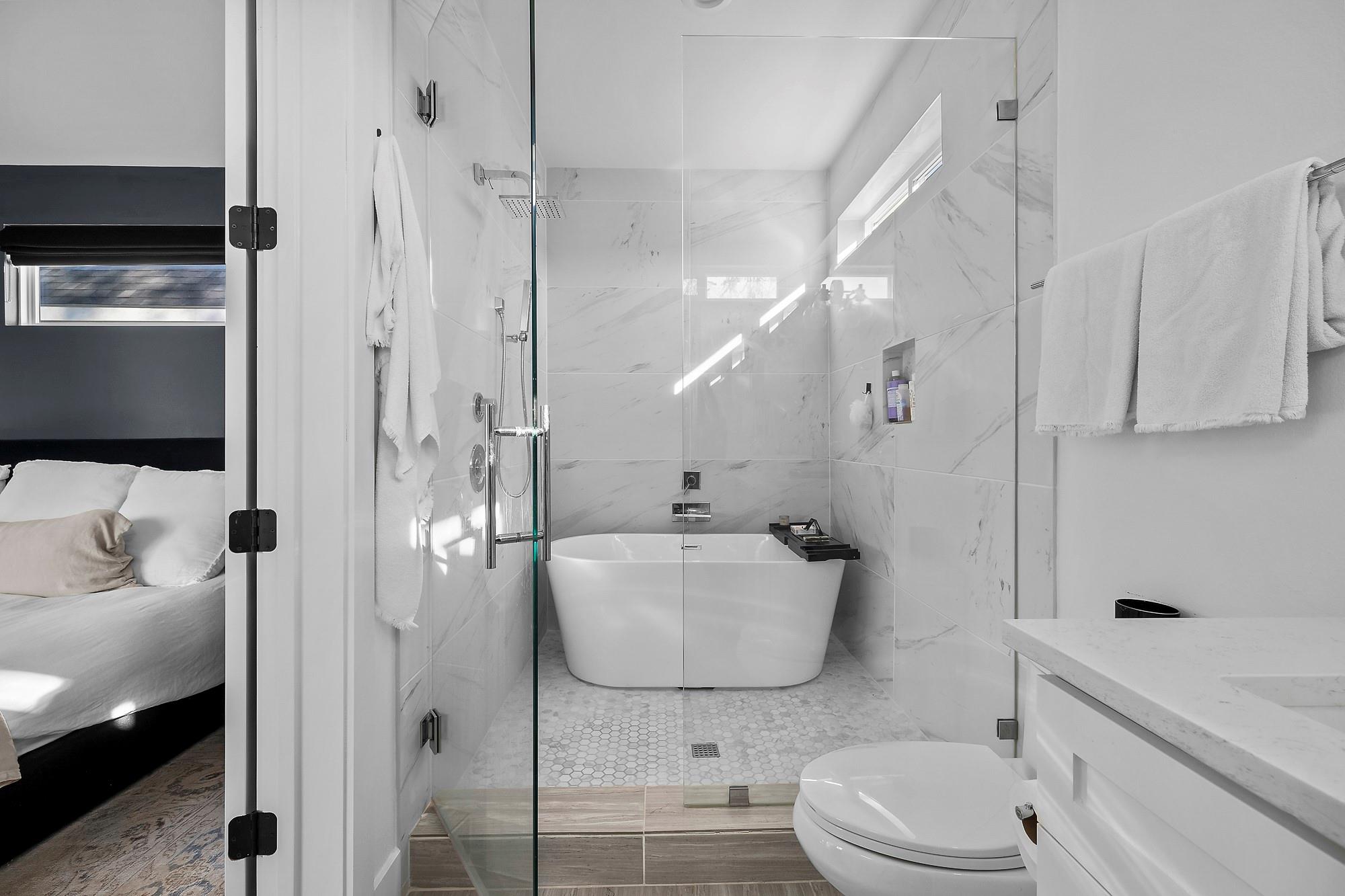 404 Powell Cir # B, Austin, TX 78704