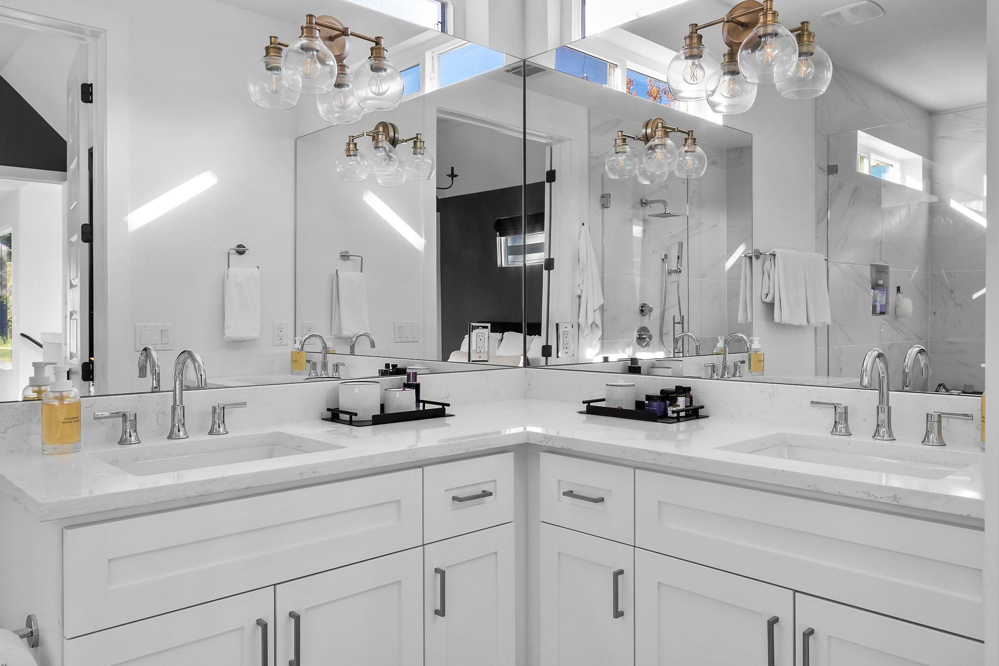 404 Powell Cir # B, Austin, TX 78704