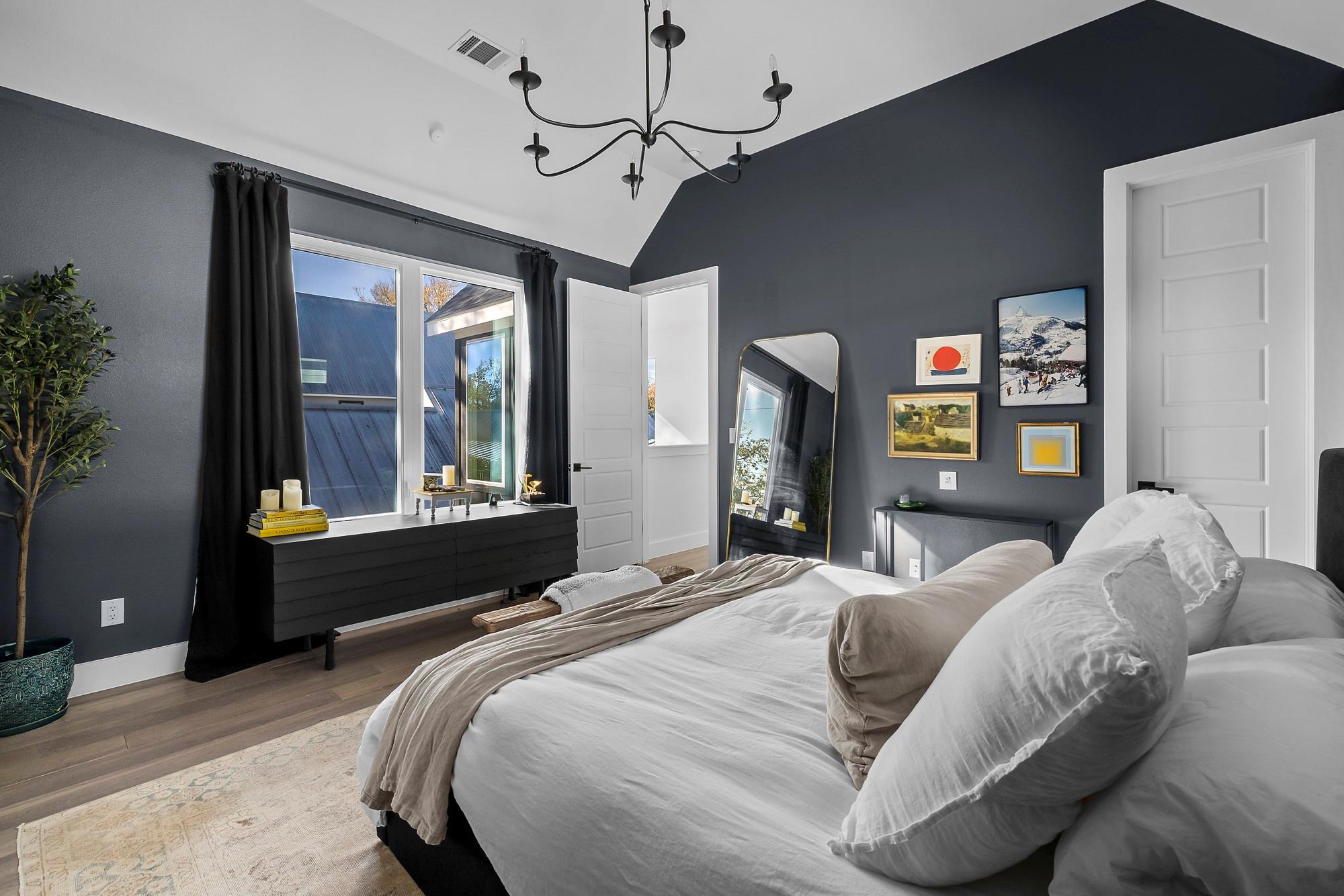 404 Powell Cir # B, Austin, TX 78704