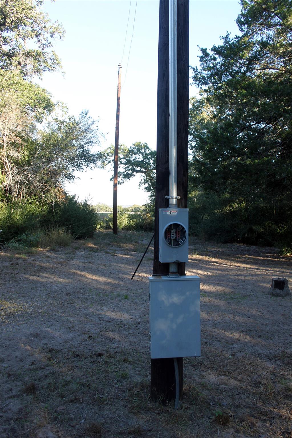 224 Sides Ln, Lockhart, TX 78644