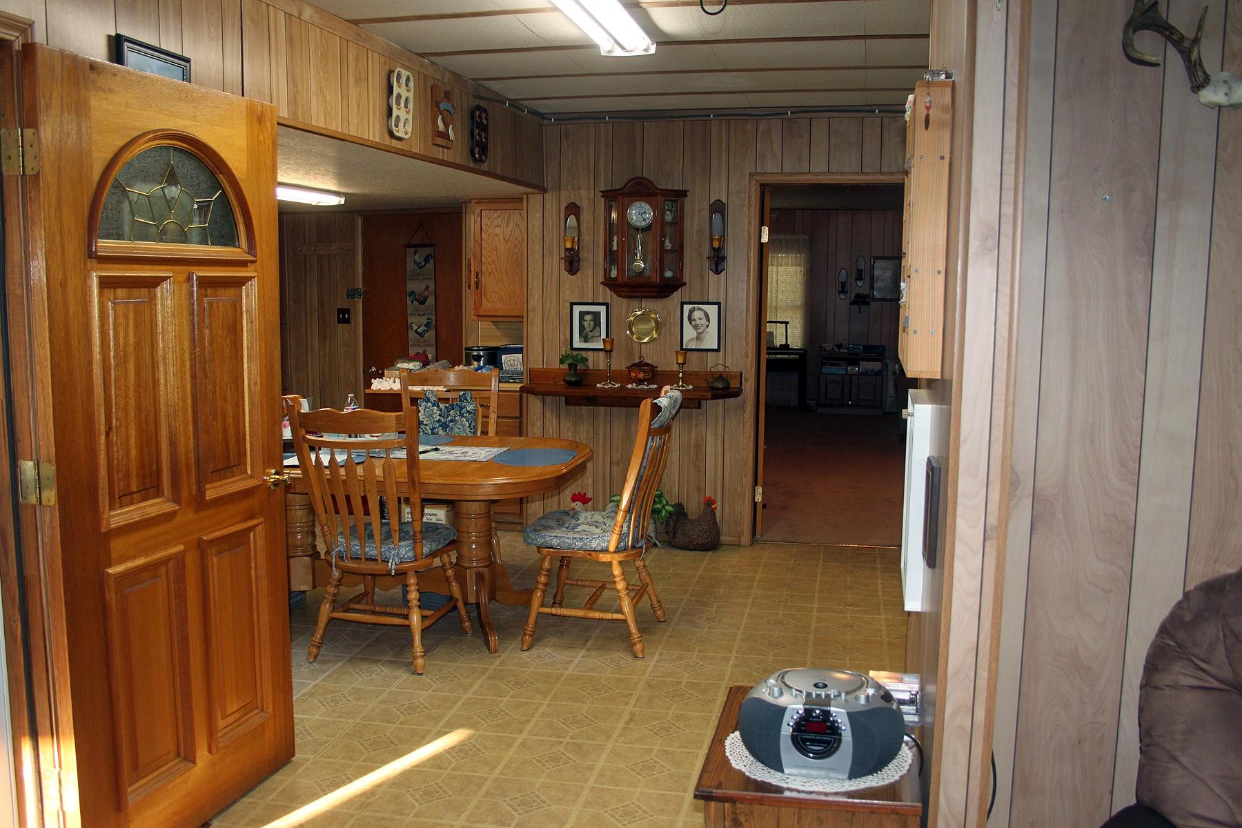 224 Sides Ln, Lockhart, TX 78644