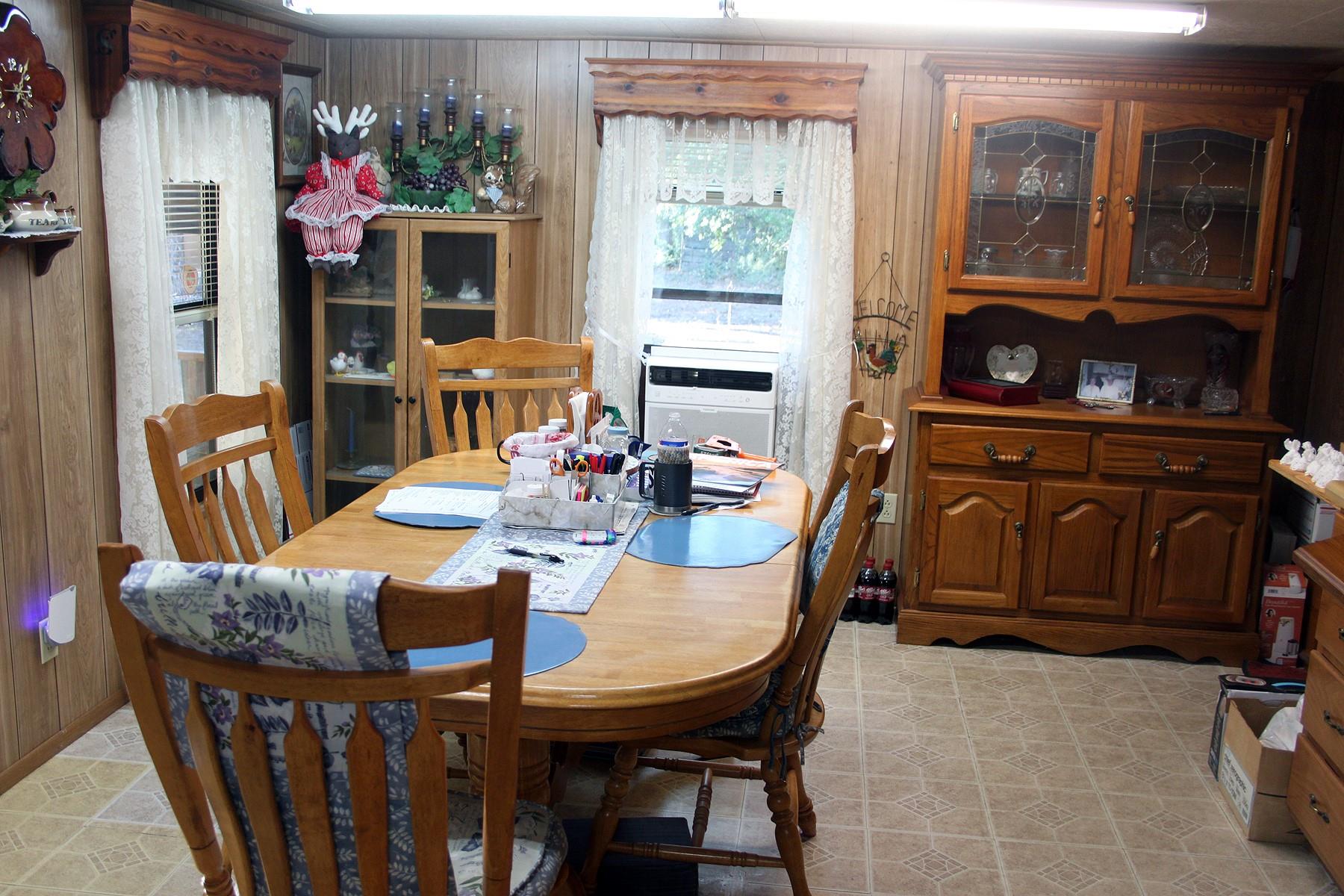 224 Sides Ln, Lockhart, TX 78644