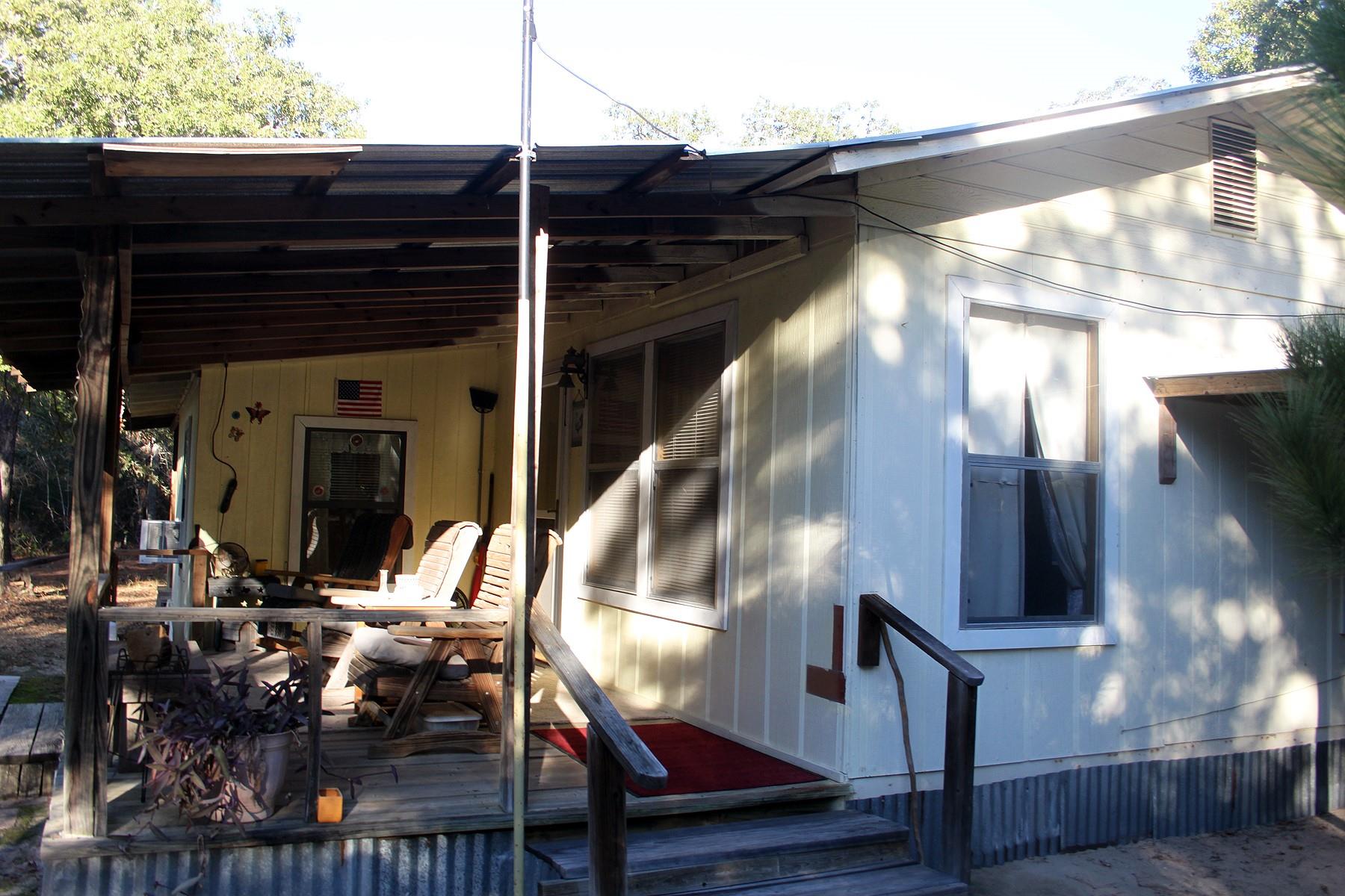 224 Sides Ln, Lockhart, TX 78644