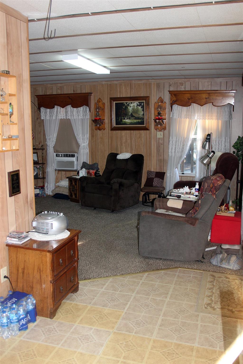 224 Sides Ln, Lockhart, TX 78644