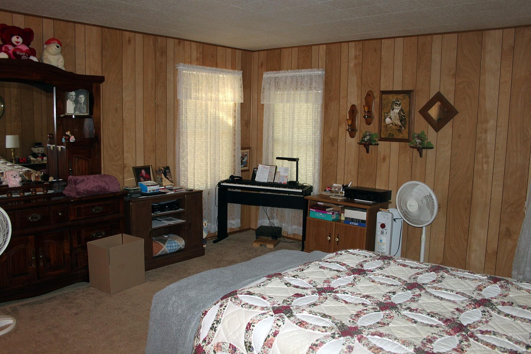 224 Sides Ln, Lockhart, TX 78644