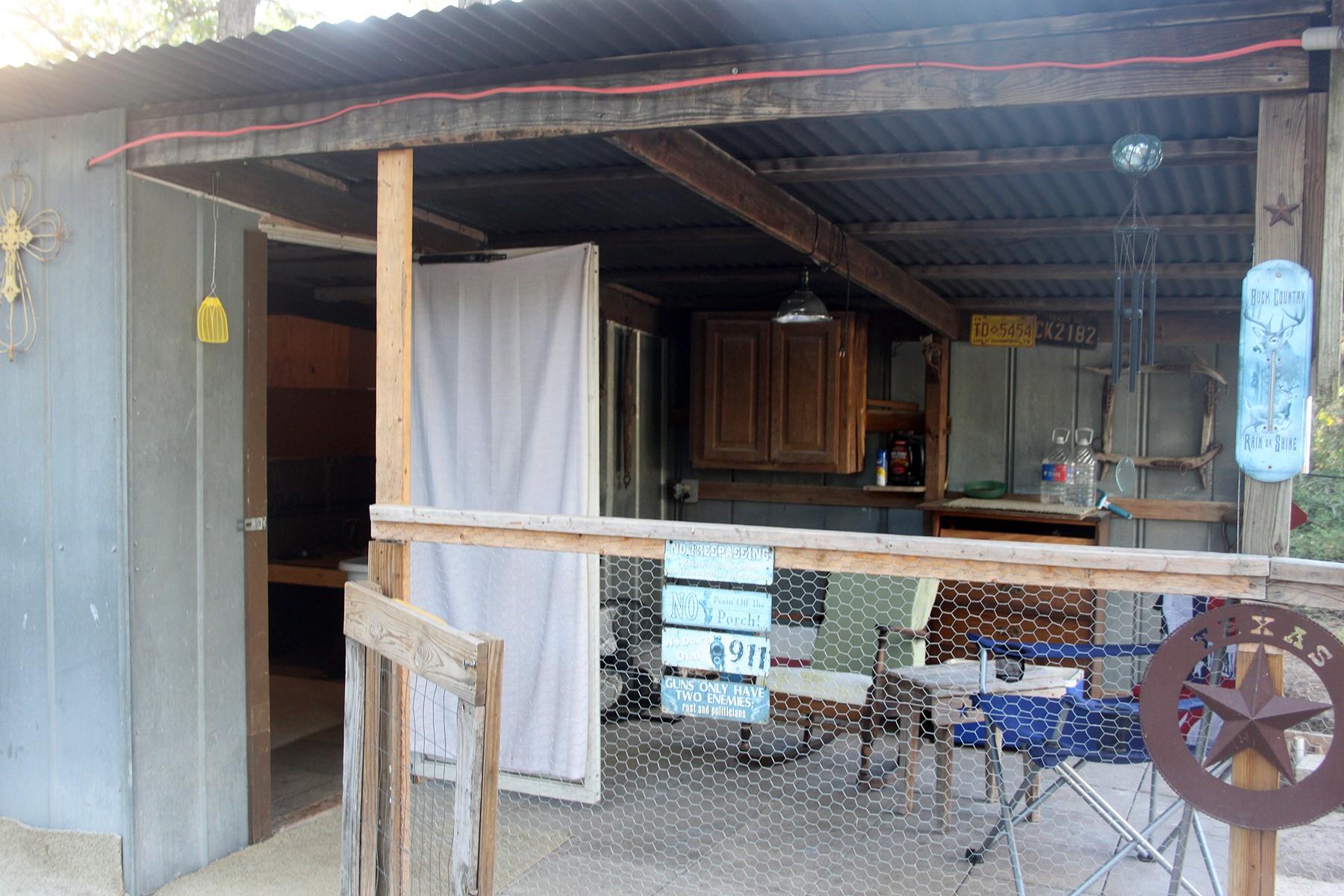 224 Sides Ln, Lockhart, TX 78644