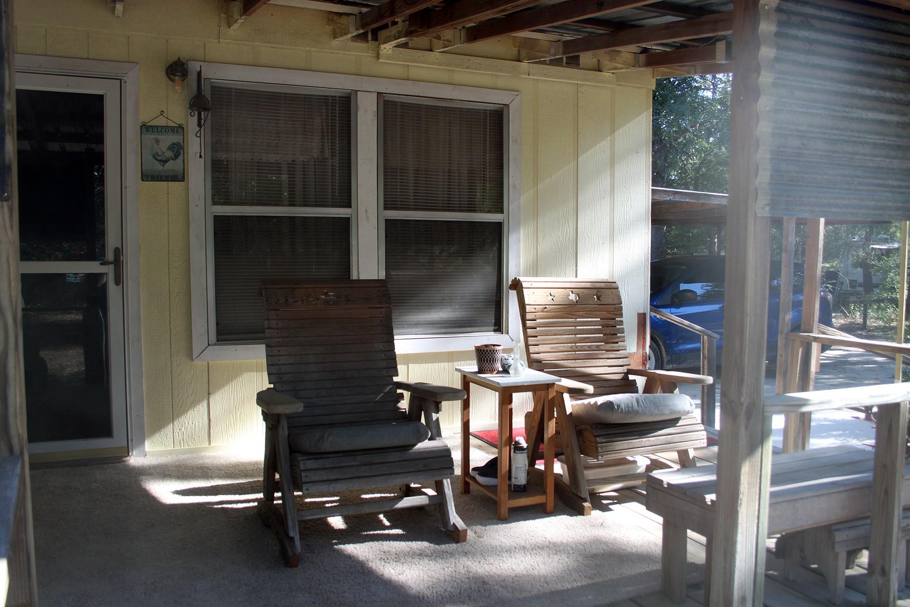 224 Sides Ln, Lockhart, TX 78644