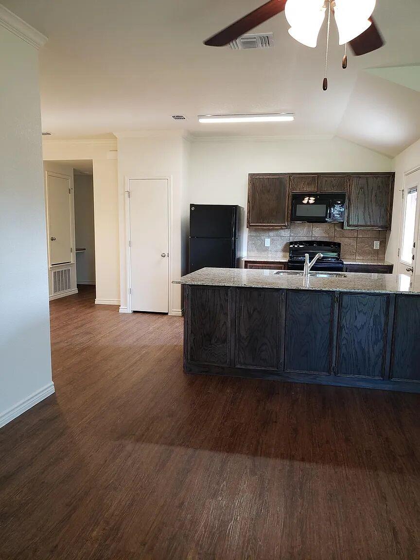 895 Twin Oaks Dr # B, Temple, TX 76504