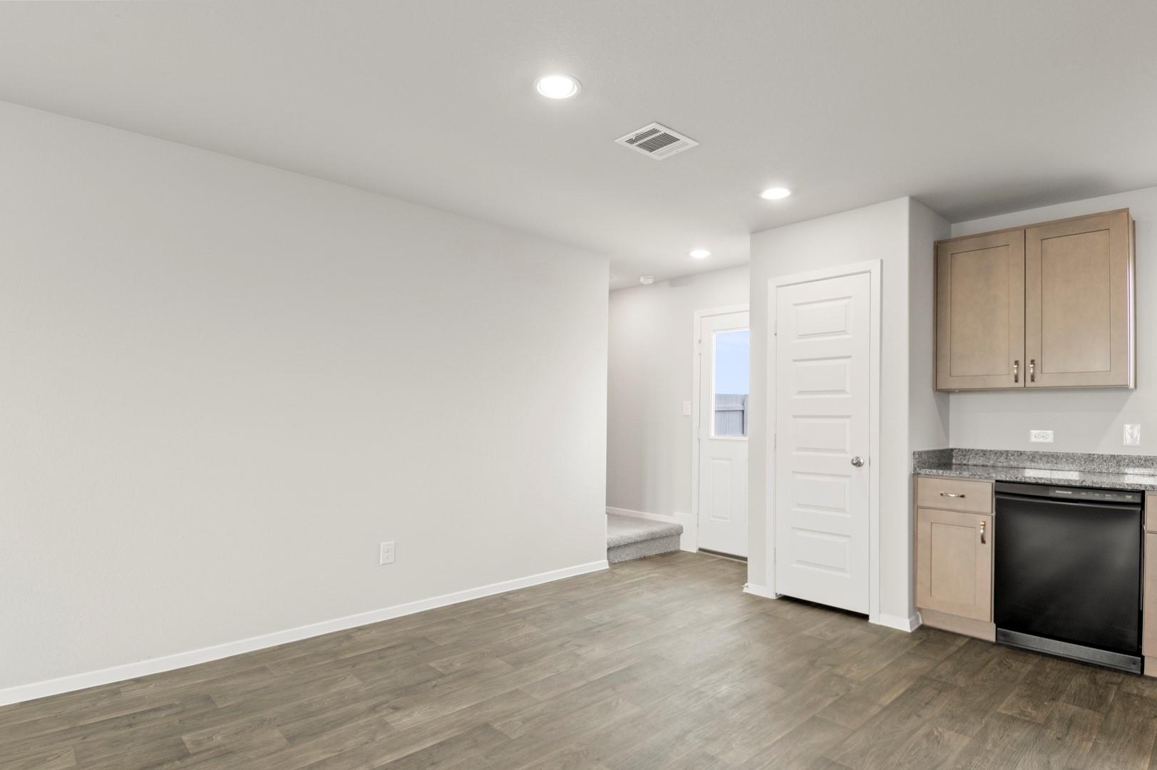 133 Daylily Dr, Elgin, TX 78621