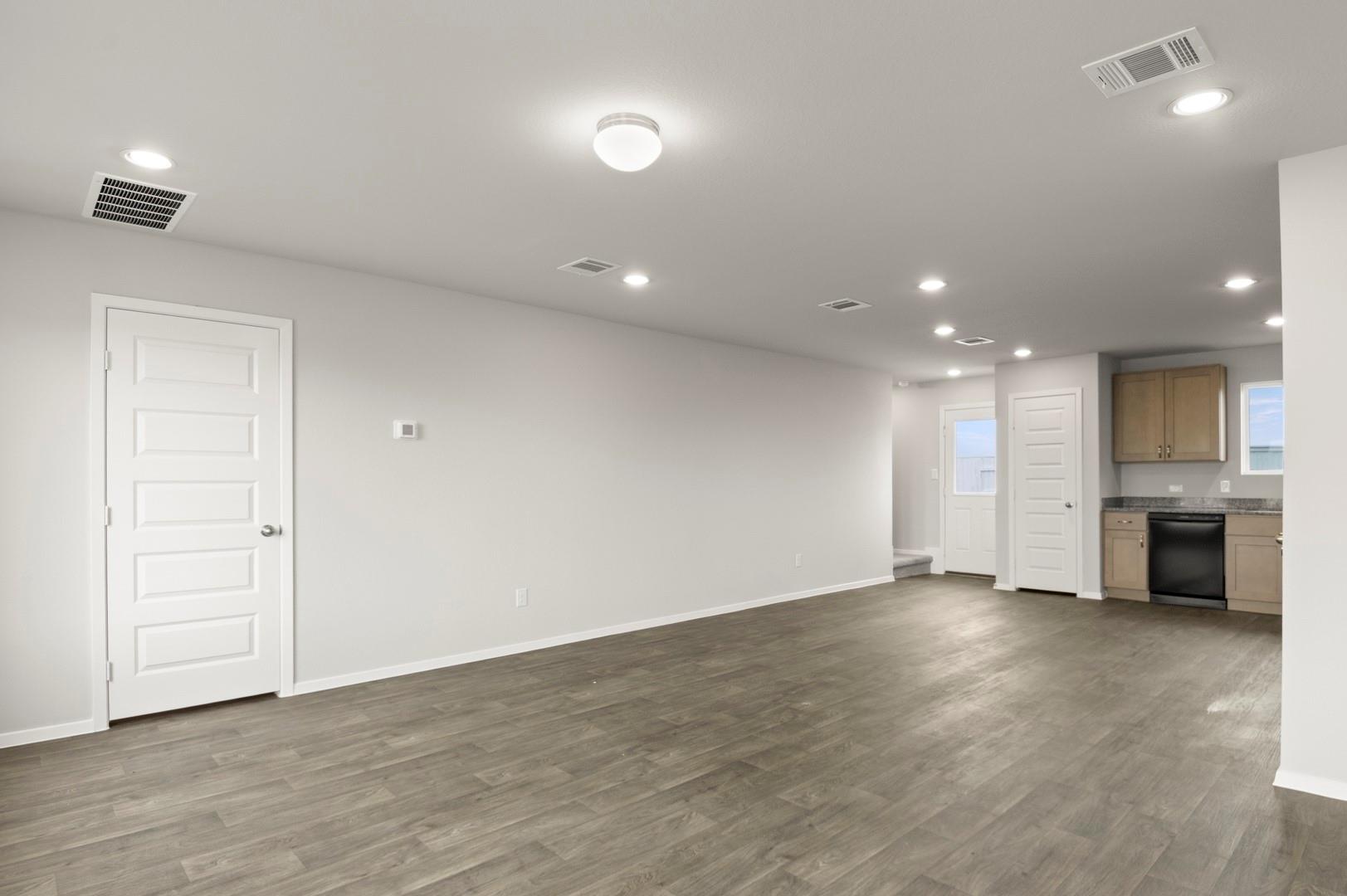 133 Daylily Dr, Elgin, TX 78621