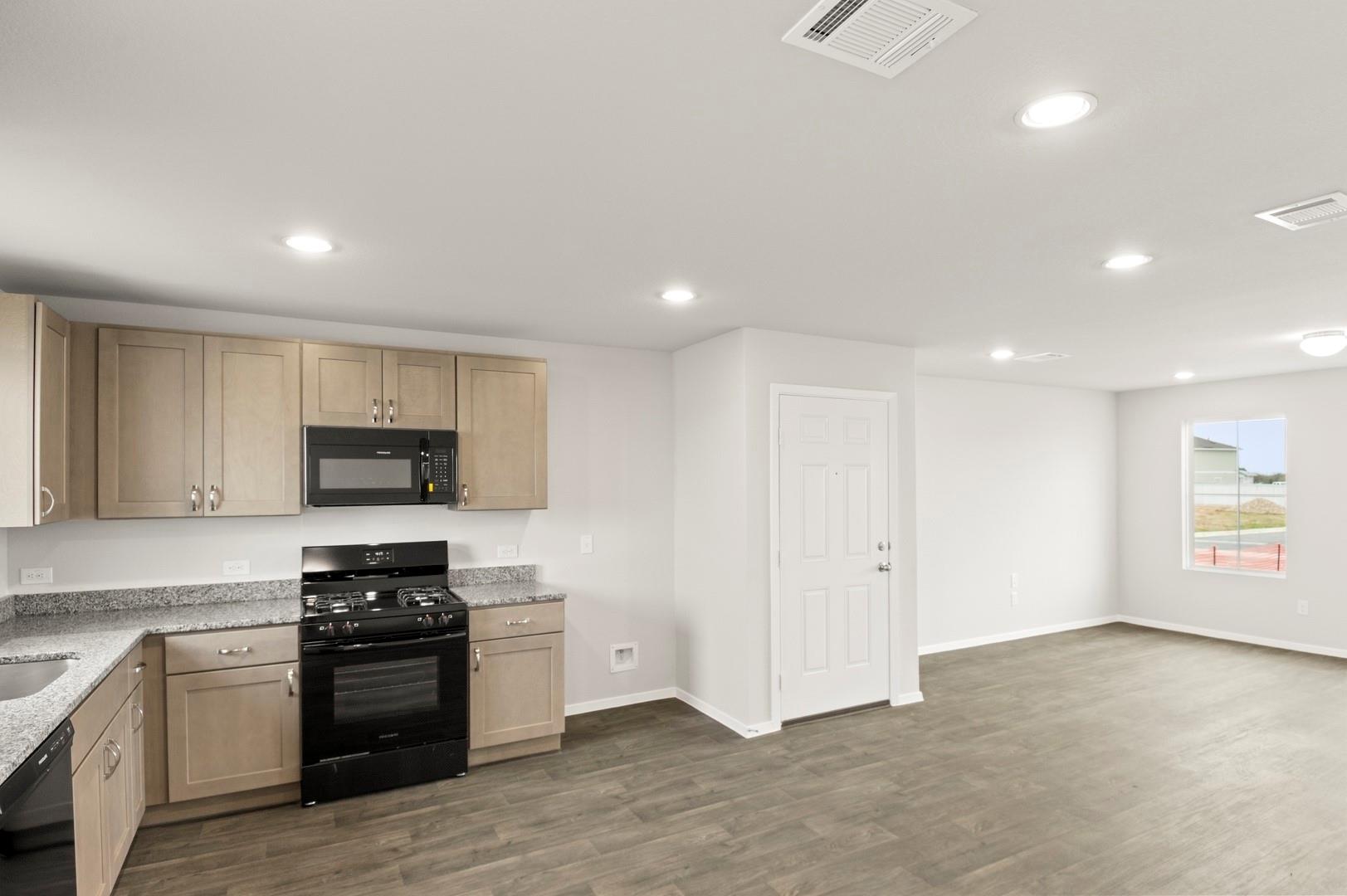 133 Daylily Dr, Elgin, TX 78621