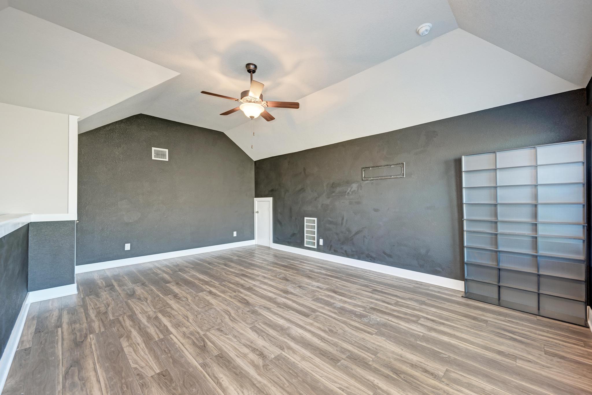 136 Finley St, Hutto, TX 78634