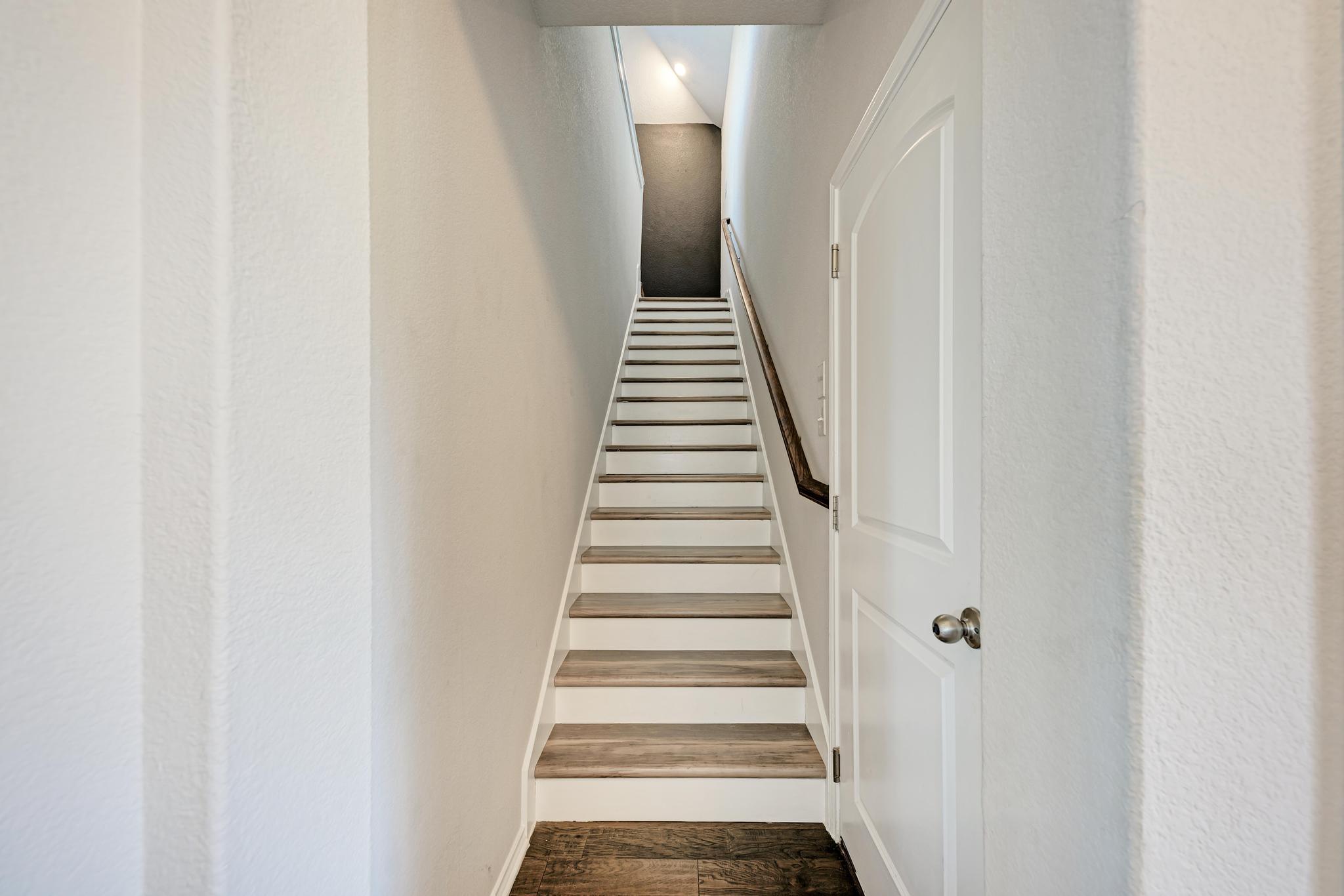 136 Finley St, Hutto, TX 78634