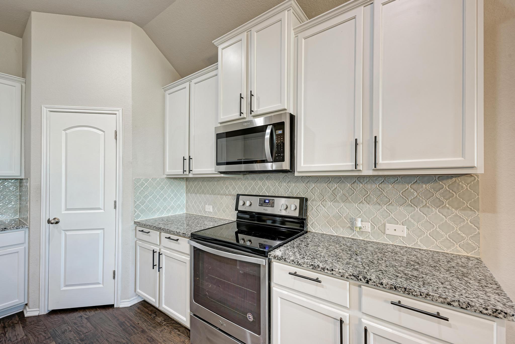 136 Finley St, Hutto, TX 78634