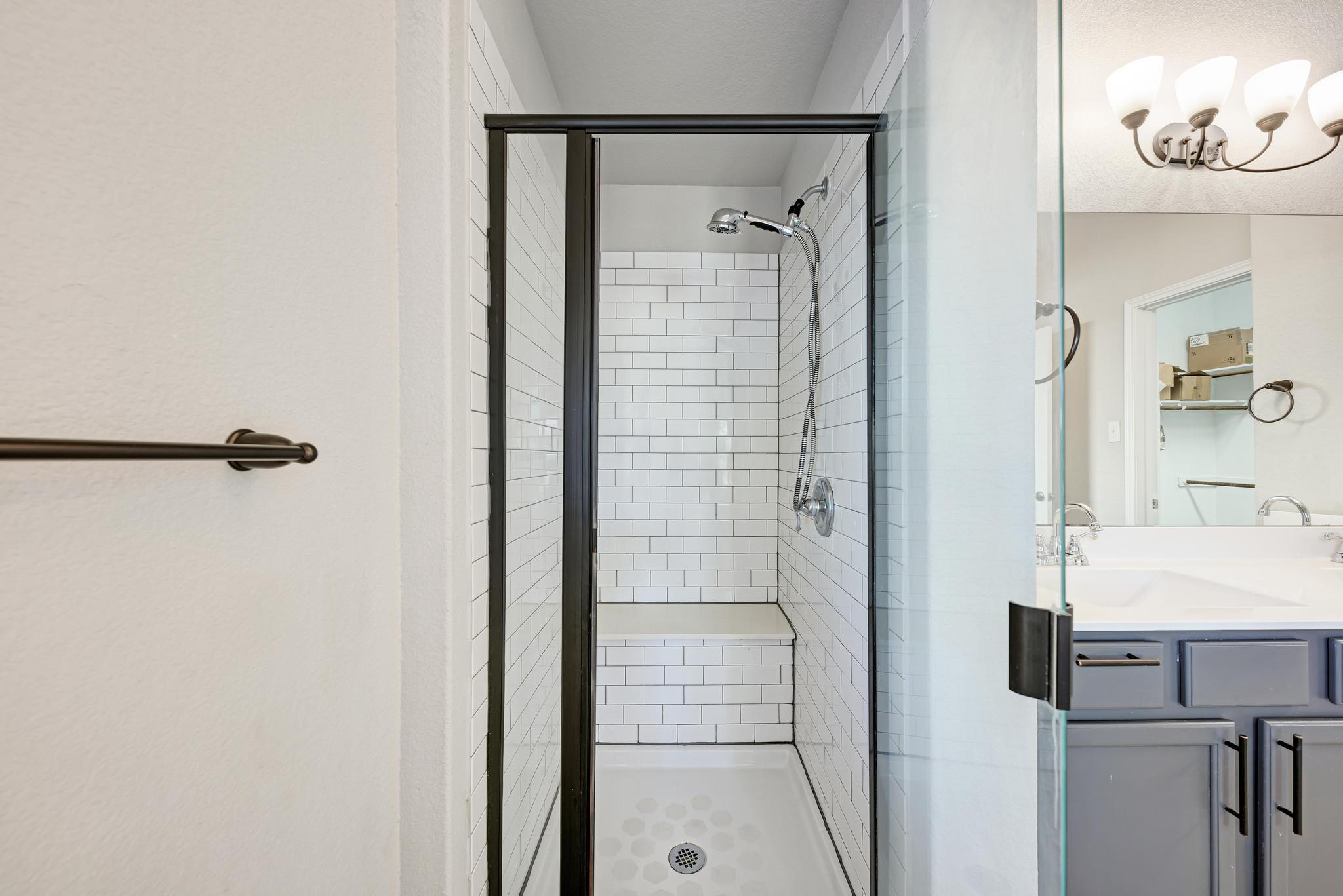 136 Finley St, Hutto, TX 78634