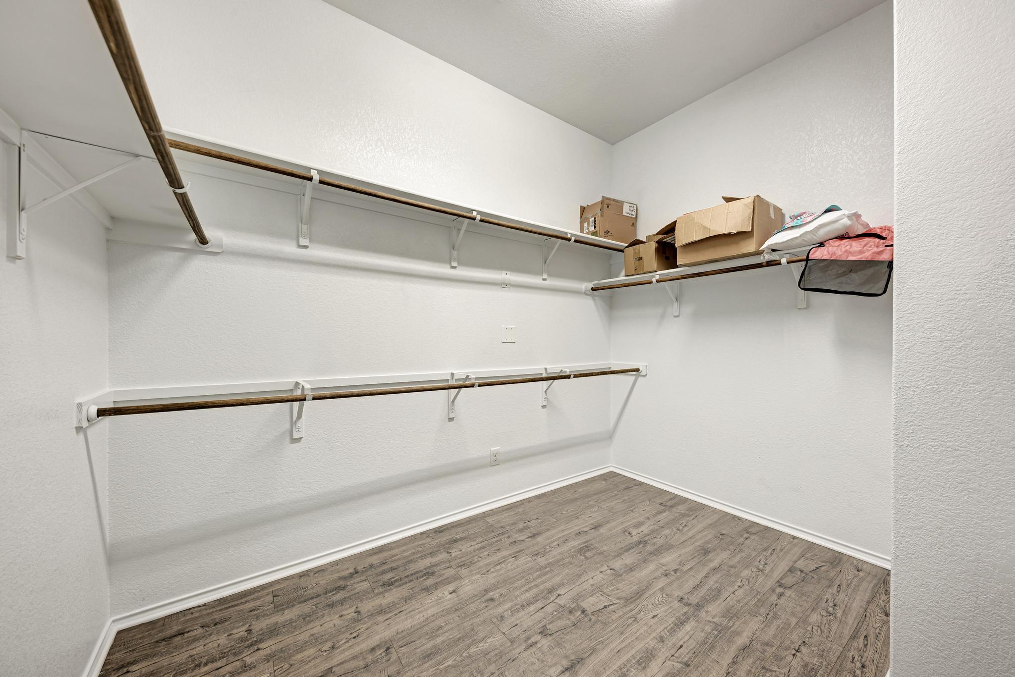 136 Finley St, Hutto, TX 78634