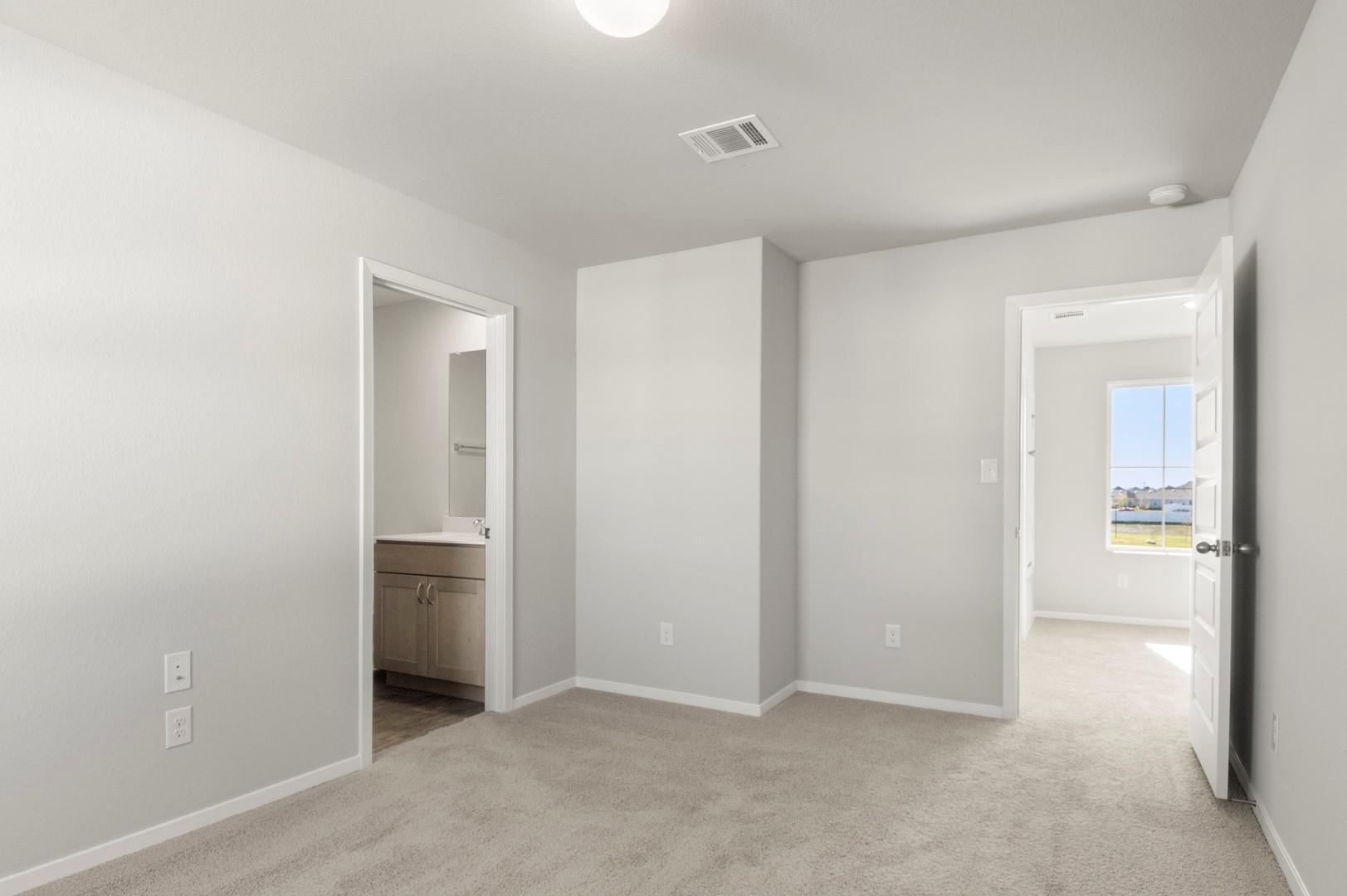 117 Summer Dr, Elgin, TX 78621