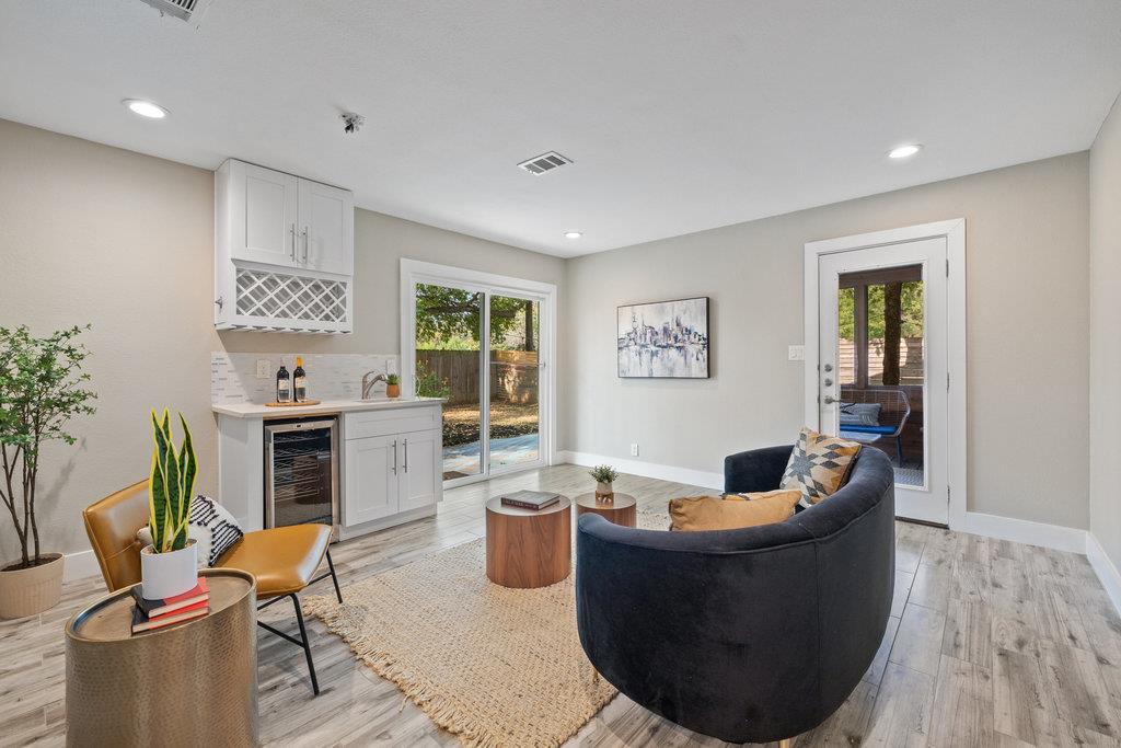 6102 Thames Dr, Austin, TX 78723